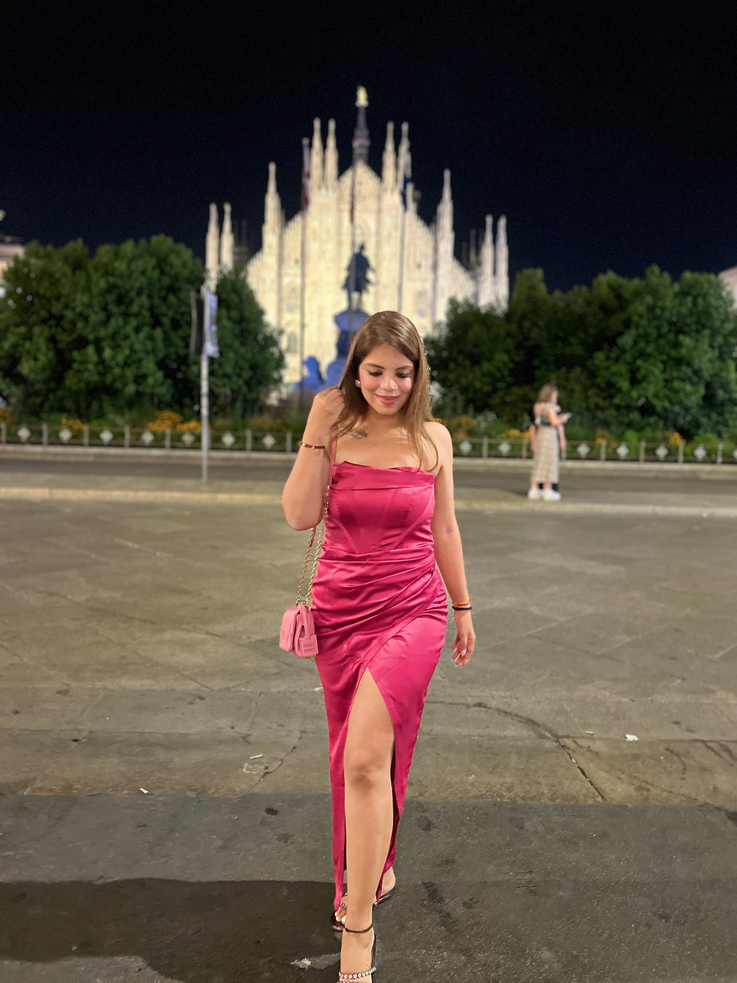 Fuchsia Satin Bodycon Dress with Side Slit – Elegant Evening Wear for Women