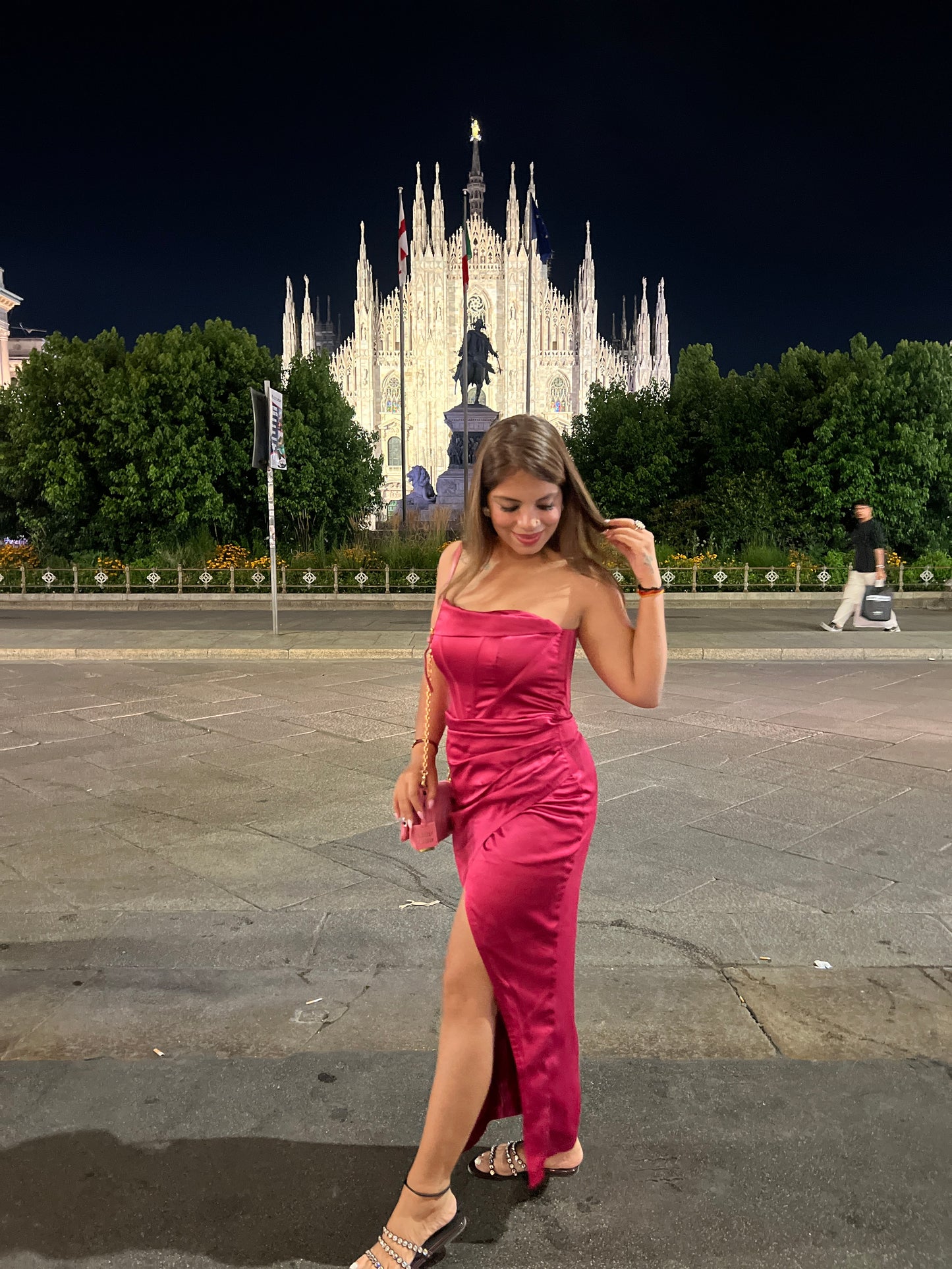 Fuchsia Satin Bodycon Dress with Side Slit – Elegant Evening Wear for Women